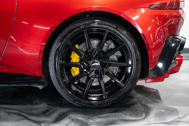 https://imagesdl.dealercenter.net/800/600/202508-422b83fa0783483cb9e1b69d18179fcb.jpg