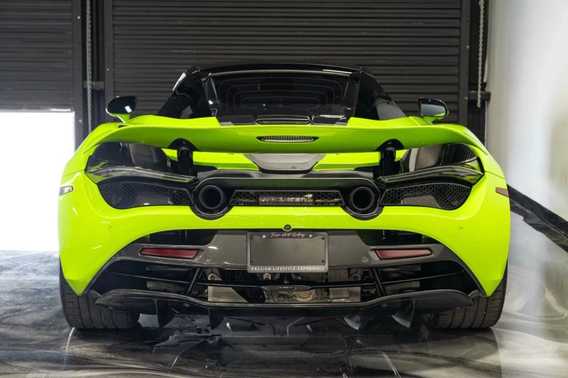 https://imagesdl.dealercenter.net/800/600/202508-4557cf98074e48cb95697f59f35b7afa.jpg