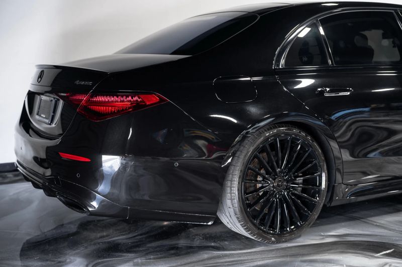 https://imagesdl.dealercenter.net/800/600/202508-469e4b6b1f0246f2a2fabc816d699268.jpg