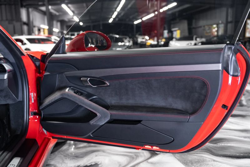 https://imagesdl.dealercenter.net/800/600/202508-4819aef87520471cb90b071baff08740.jpg