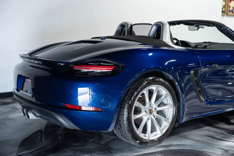 https://imagesdl.dealercenter.net/800/600/202508-48968e049c2b4db5b2dd24f9cb3a03d3.jpg