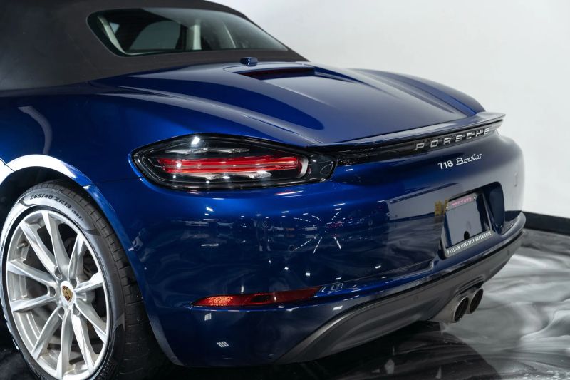 https://imagesdl.dealercenter.net/800/600/202508-49ee97bdb0824540bca9e015b8ff626d.jpg