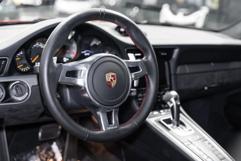 https://imagesdl.dealercenter.net/800/600/202508-4aa85a3e714f4359b21d9c23b0d1dfdc.jpg