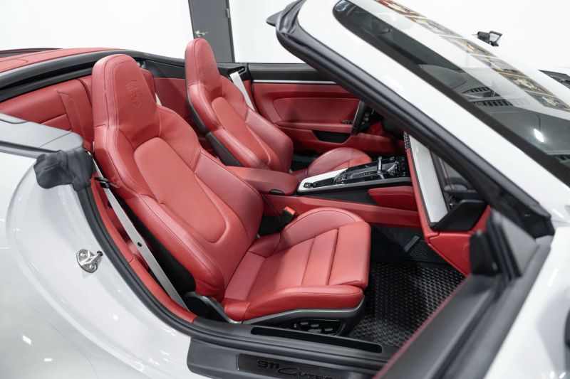 https://imagesdl.dealercenter.net/800/600/202508-4b8bd75d4d8646759c8a3aab5c96a850.jpg