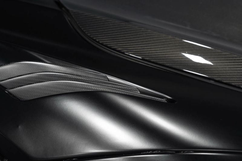 https://imagesdl.dealercenter.net/800/600/202508-4f452db27c9144fc9325dbe2bec5de99.jpg