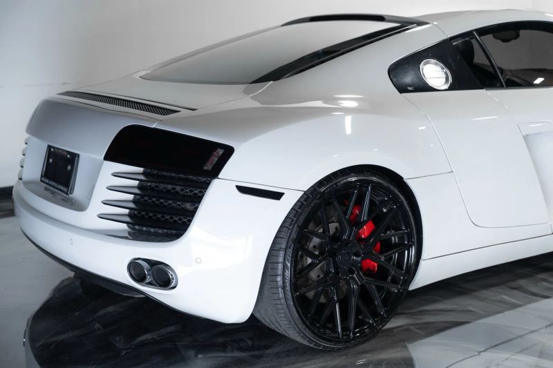 https://imagesdl.dealercenter.net/800/600/202508-52a5aebb91784f33b50432653fa9b84d.jpg