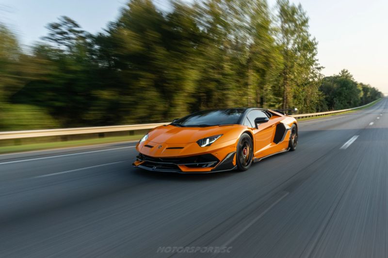 https://imagesdl.dealercenter.net/800/600/202508-53d4e20609f342eaa797d16cebaee245.jpg