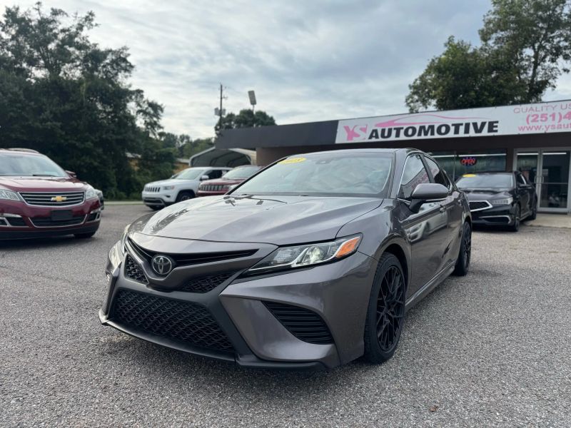 2018 Toyota Camry SE