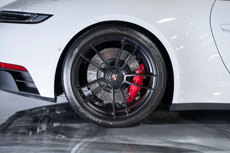 https://imagesdl.dealercenter.net/800/600/202508-55326f58ad9241e5b793f15df7ef1b3e.jpg