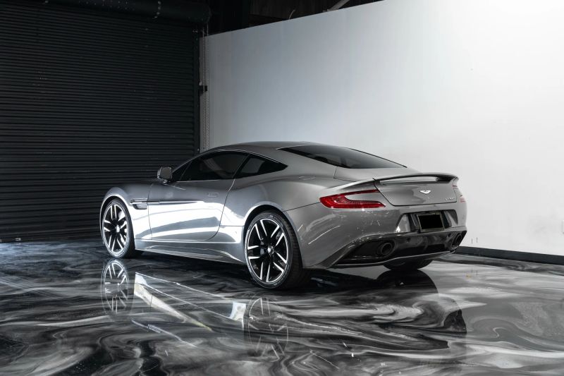 https://imagesdl.dealercenter.net/800/600/202508-57b4f348eeaf4e53bcc451a5f81f6324.jpg