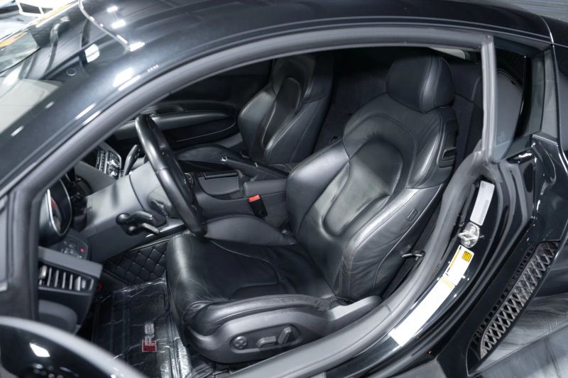 https://imagesdl.dealercenter.net/800/600/202508-586c03adbeb545b1899b22d55cf9df57.jpg