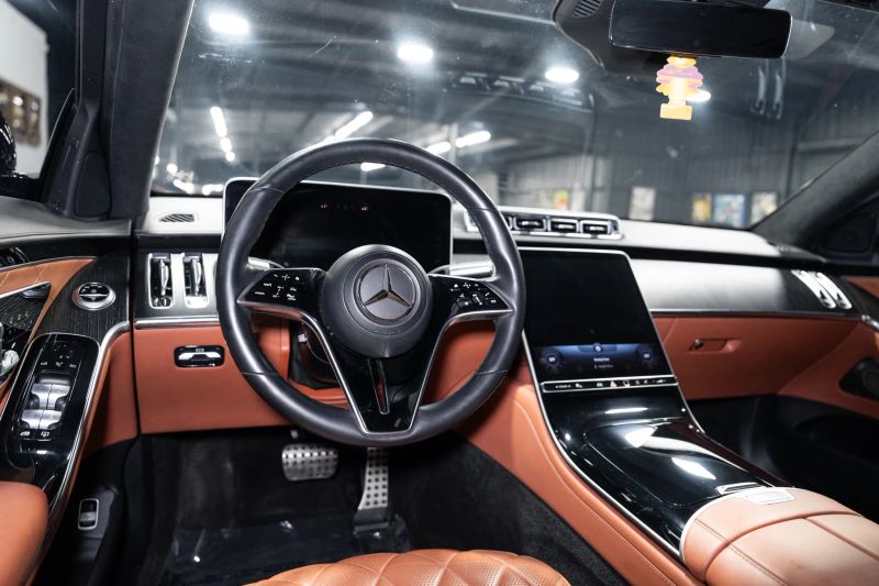 https://imagesdl.dealercenter.net/800/600/202508-601fb07afa6c498aacb3e0e95c33acf8.jpg