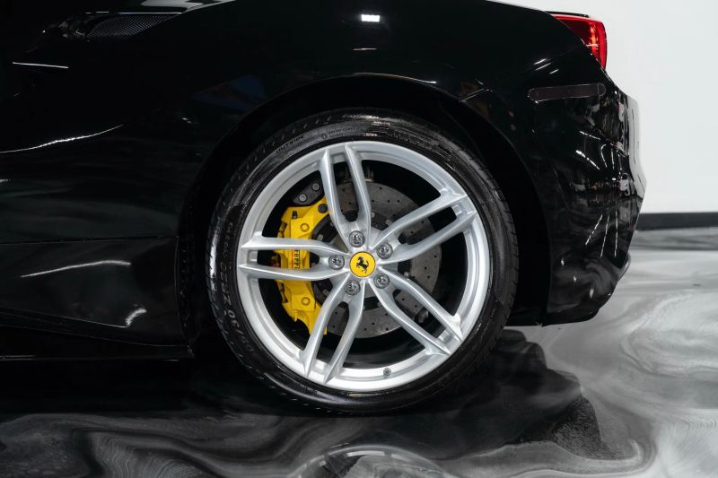 https://imagesdl.dealercenter.net/800/600/202508-61f933fc28ac40b0906af2ec253c9772.jpg