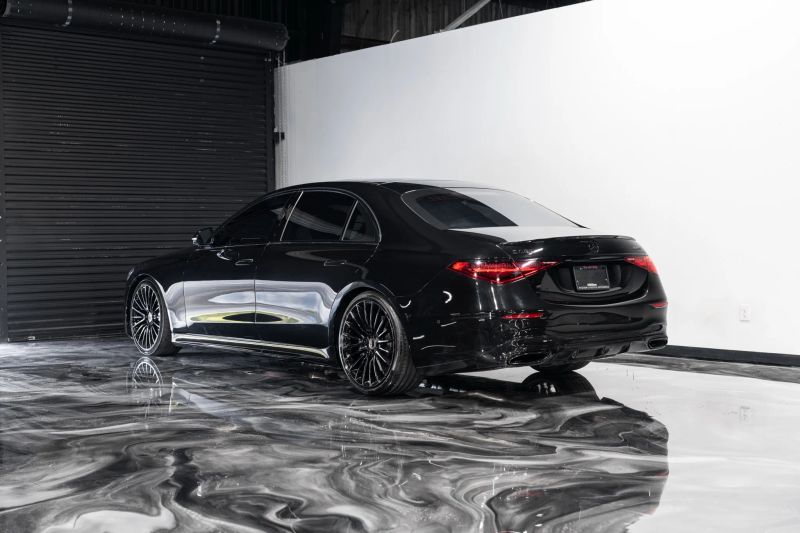 https://imagesdl.dealercenter.net/800/600/202508-631e7f46c1cc43d1997ca884a475e109.jpg