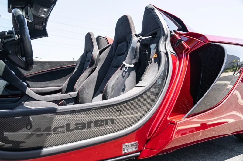 https://imagesdl.dealercenter.net/800/600/202508-6392d64a797245988b6e9d0f09ff9525.jpg