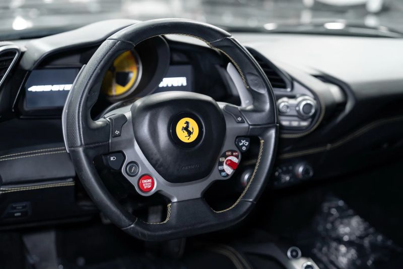 https://imagesdl.dealercenter.net/800/600/202508-63eee561d0fe45dd8f6f0bc109c4e3df.jpg