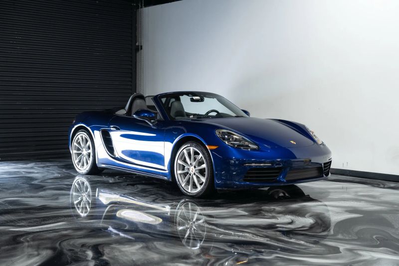 https://imagesdl.dealercenter.net/800/600/202508-6615c0dabe6b4dec8de83b940abe58ec.jpg
