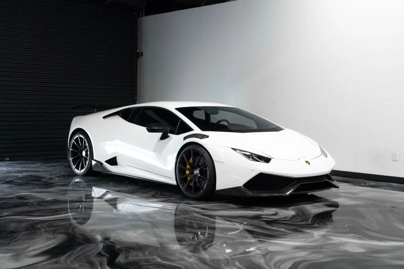 https://imagesdl.dealercenter.net/800/600/202508-728f2b460f8c48988fbd956c8d37cc5a.jpg