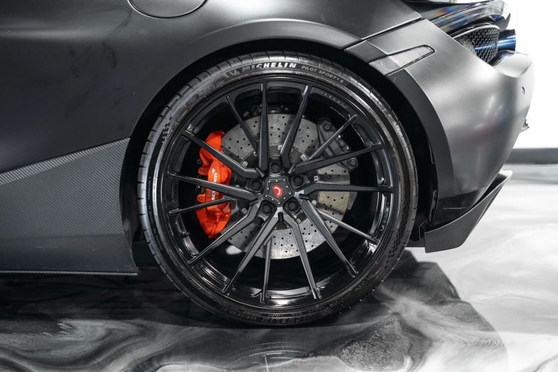 https://imagesdl.dealercenter.net/800/600/202508-7d4884f716ac417587a7501b05837020.jpg