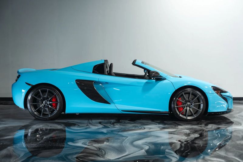 https://imagesdl.dealercenter.net/800/600/202508-7f0c46658e964b2593abc93a07ab8bc1.jpg