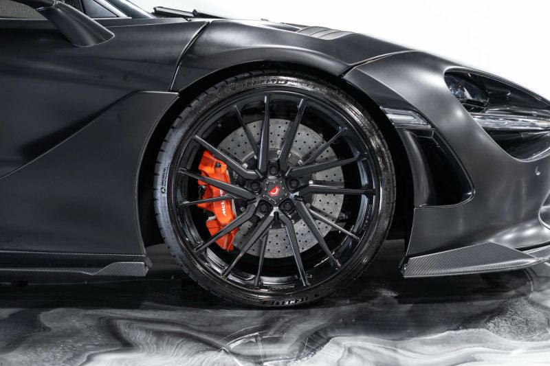 https://imagesdl.dealercenter.net/800/600/202508-80a921d3ba4045e7a48374171212adc4.jpg
