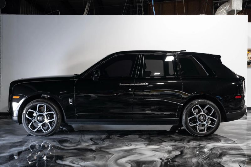 https://imagesdl.dealercenter.net/800/600/202508-898d1c528a6743f8a649a781f8a8eb82.jpg