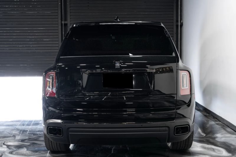 https://imagesdl.dealercenter.net/800/600/202508-92aa5a2c5f7a4341b1d8180a7807ebaf.jpg