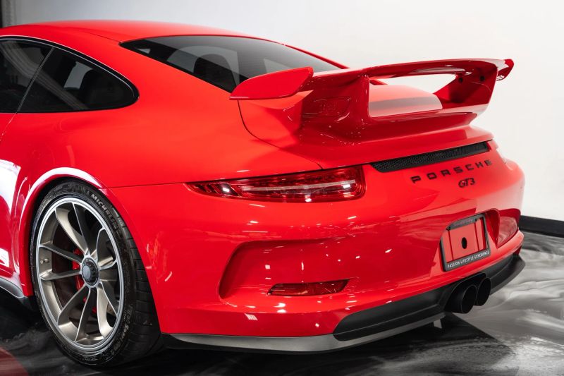 https://imagesdl.dealercenter.net/800/600/202508-934c1c879201413bb78565a53137b590.jpg