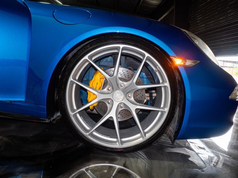 https://imagesdl.dealercenter.net/800/600/202508-9372ed0d8a7c40fdb6958609097ffb05.jpg