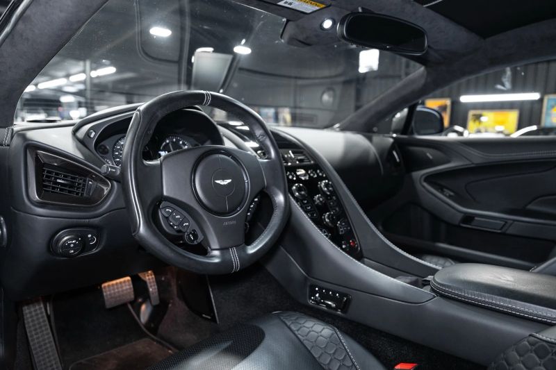 https://imagesdl.dealercenter.net/800/600/202508-93c3d1314da347b99749feb10f26edd4.jpg