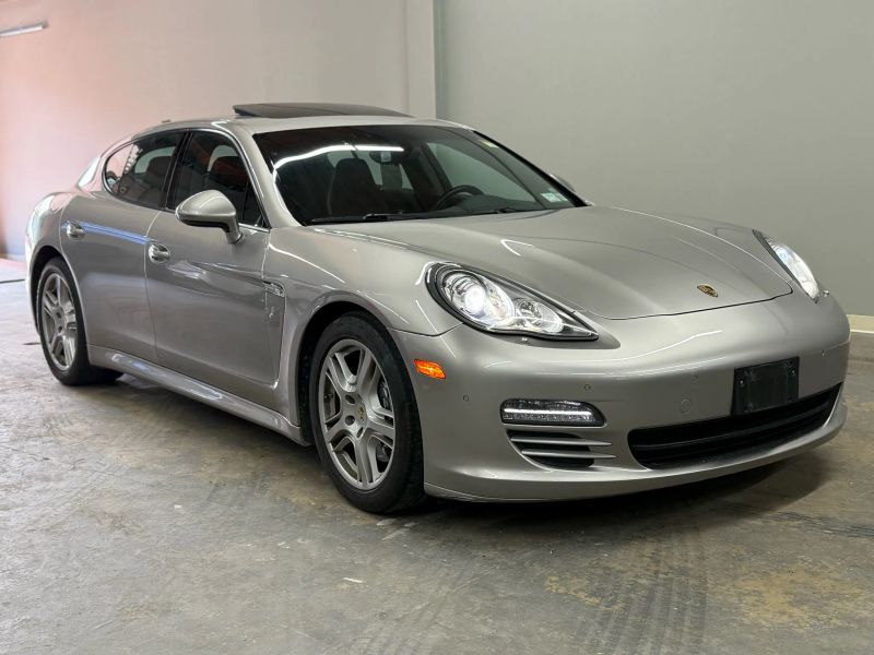 2011 Porsche Panamera 4