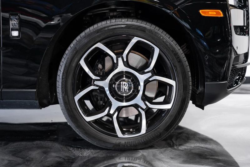 https://imagesdl.dealercenter.net/800/600/202508-97d7fe7316584d8e9082f27b3759ad5e.jpg