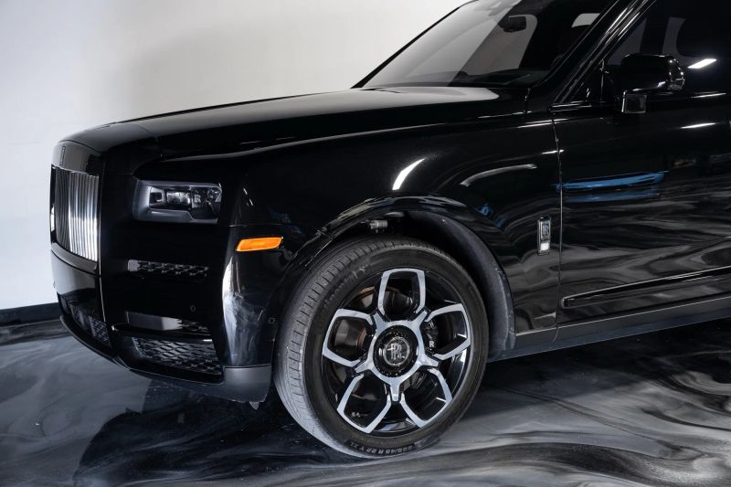 https://imagesdl.dealercenter.net/800/600/202508-9837a67b6c1d4bcd97c259ea2b7cff9a.jpg