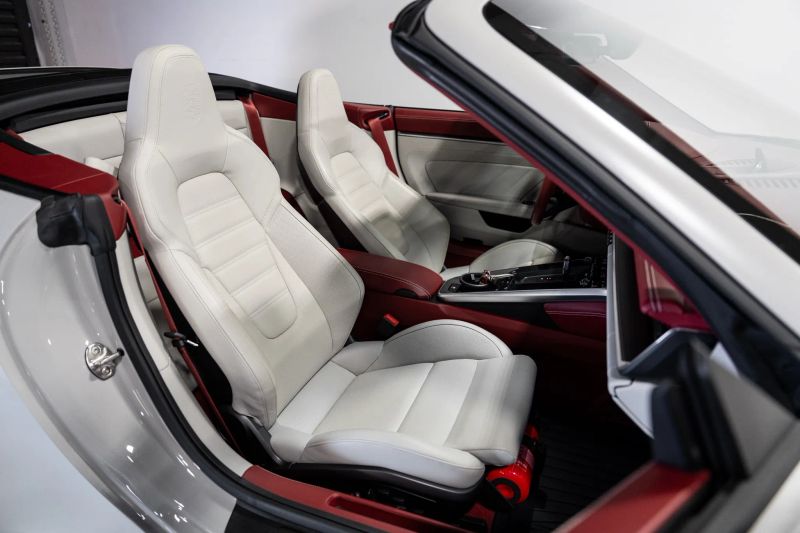 https://imagesdl.dealercenter.net/800/600/202508-9abfdce24a714d538396098e655fcc3b.jpg