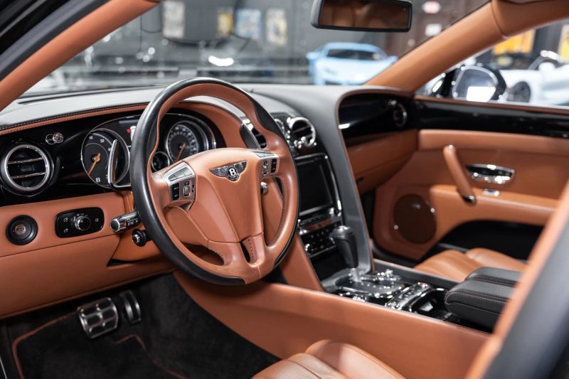 https://imagesdl.dealercenter.net/800/600/202508-9c279165ab254e148d8875a81c84c19f.jpg