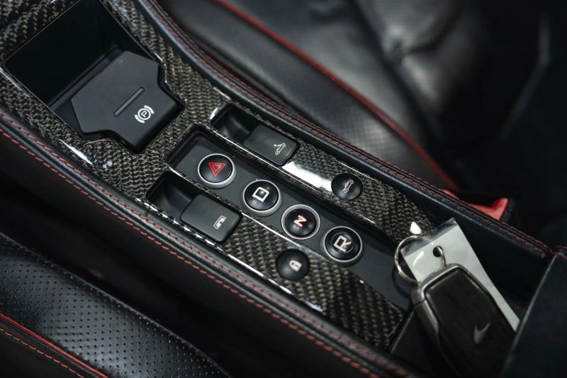 https://imagesdl.dealercenter.net/800/600/202508-9fae656db72d4c9889c13d798e37aec9.jpg