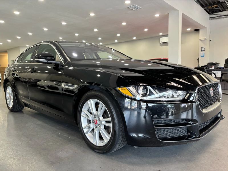 2017 Jaguar XE 25t Premium