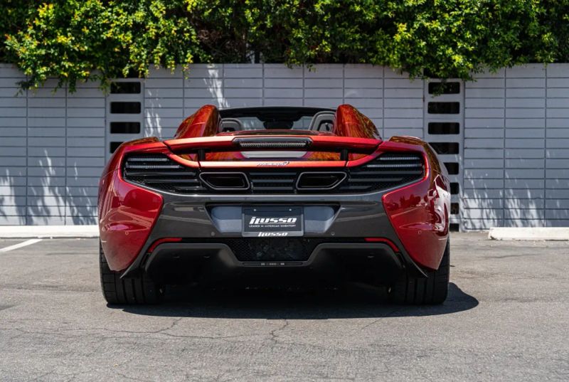 https://imagesdl.dealercenter.net/800/600/202508-a46bffab32a648a783871d349ca413fb.jpg