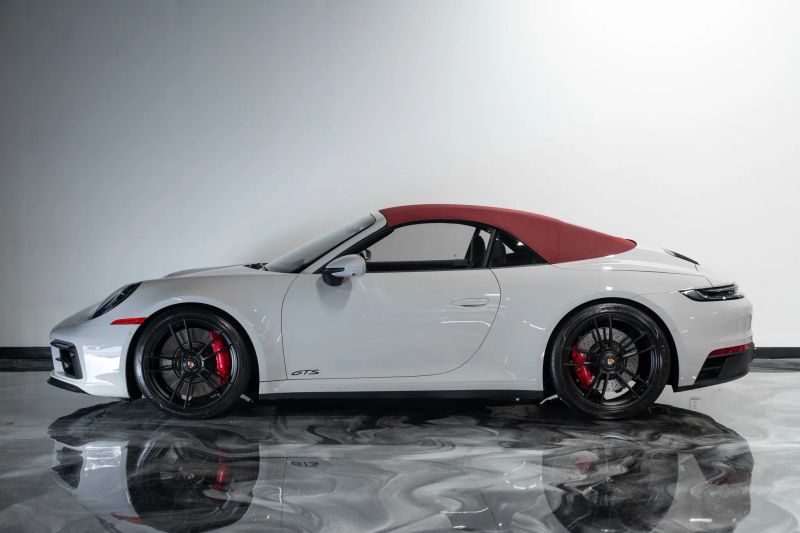 https://imagesdl.dealercenter.net/800/600/202508-a4e1fbc861794b948683bf991768f5e1.jpg