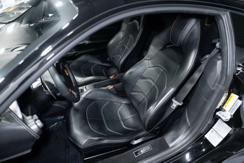 https://imagesdl.dealercenter.net/800/600/202508-a6a23fc61f1a47dd8966b1c6b9b94a6c.jpg