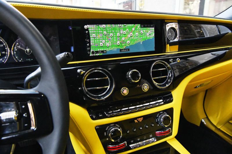 https://imagesdl.dealercenter.net/800/600/202508-a7c7b7275fe24a798cb8d74187ac66a0.jpg