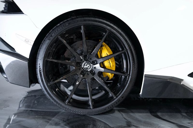 https://imagesdl.dealercenter.net/800/600/202508-a854dbfb4c654539a678f207c8af7e58.jpg