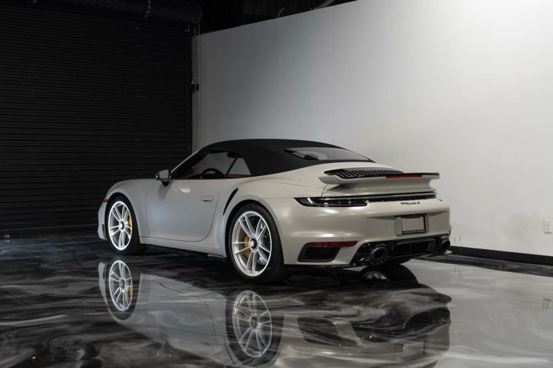 https://imagesdl.dealercenter.net/800/600/202508-ababeac8bfc046169706c19120d4a735.jpg