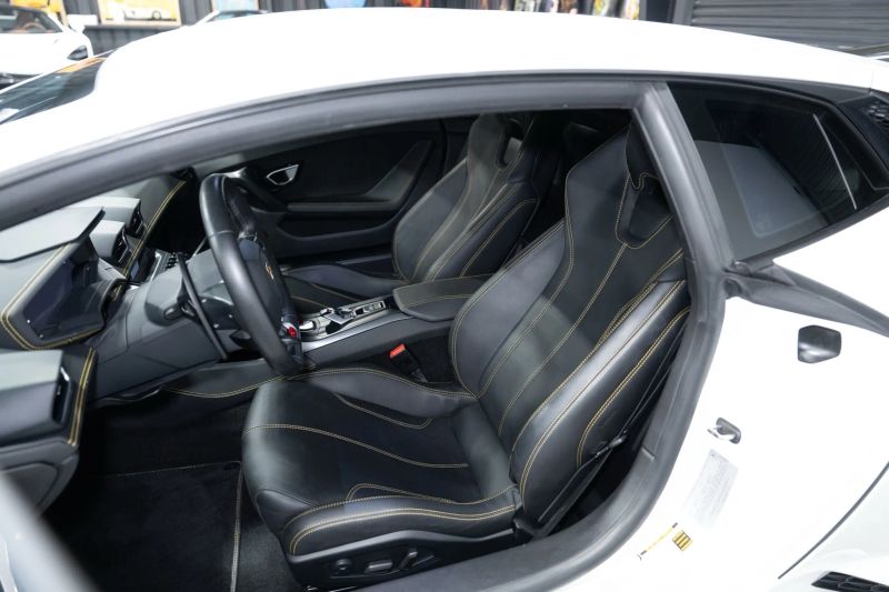 https://imagesdl.dealercenter.net/800/600/202508-af6f64730859472484553197b0e96456.jpg