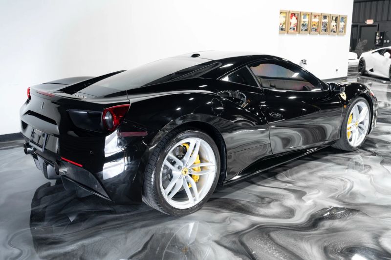 https://imagesdl.dealercenter.net/800/600/202508-b14672d88acb47ebabcca94b60cda771.jpg