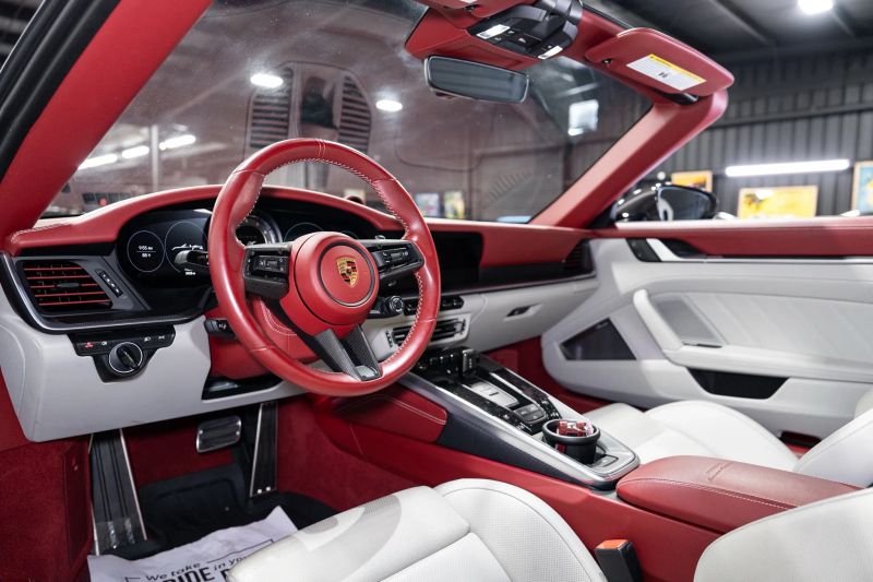 https://imagesdl.dealercenter.net/800/600/202508-b266005a98fd4197a8491c4d09482287.jpg