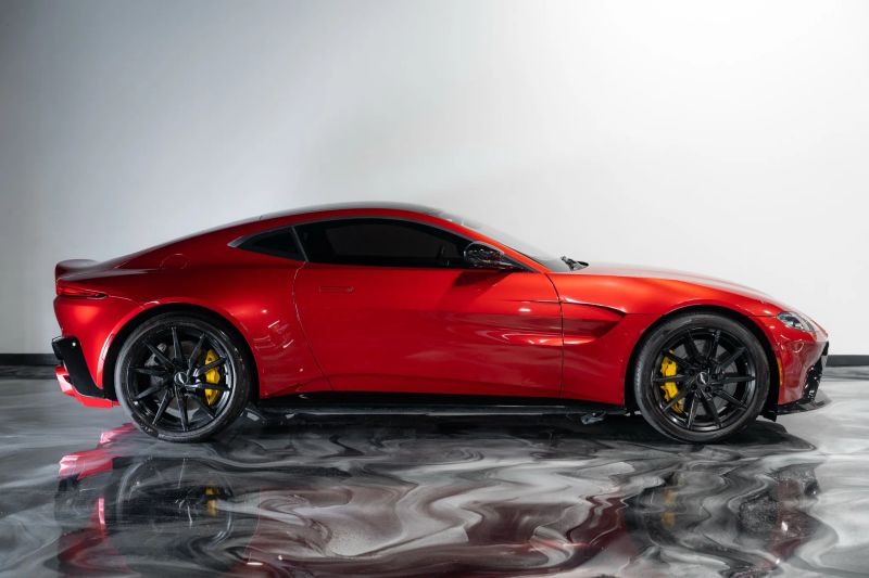 https://imagesdl.dealercenter.net/800/600/202508-b73e727d981e41e0ac5e8d1b09a5bb6f.jpg