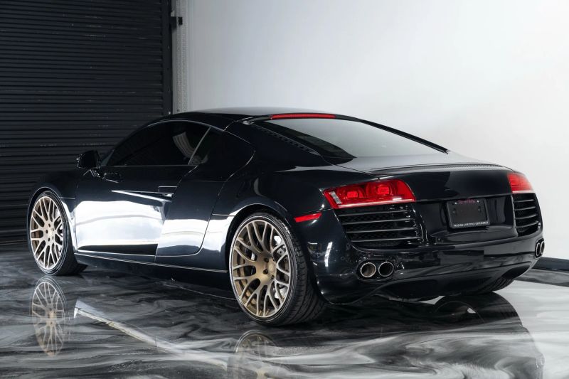 https://imagesdl.dealercenter.net/800/600/202508-b9ad561eb4ec4f5b8a13afe05dcc8f96.jpg