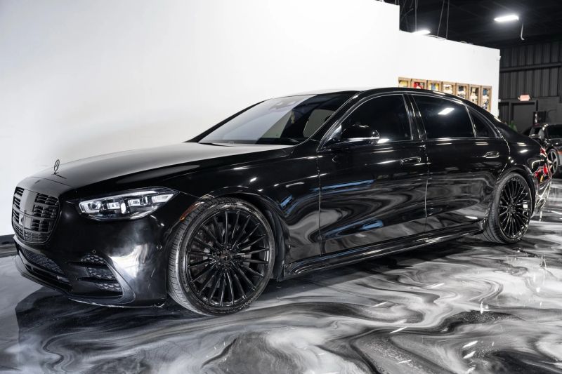 https://imagesdl.dealercenter.net/800/600/202508-b9eb817ce0c741edaf61fbb963449cf6.jpg