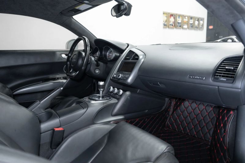 https://imagesdl.dealercenter.net/800/600/202508-bb8fa98849874f9e92066040075c9621.jpg